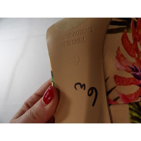 Liliana 6.5 Pump Stileeto Floral Beige Pointed Toe High Heels Colorful - Picture 3 of 13